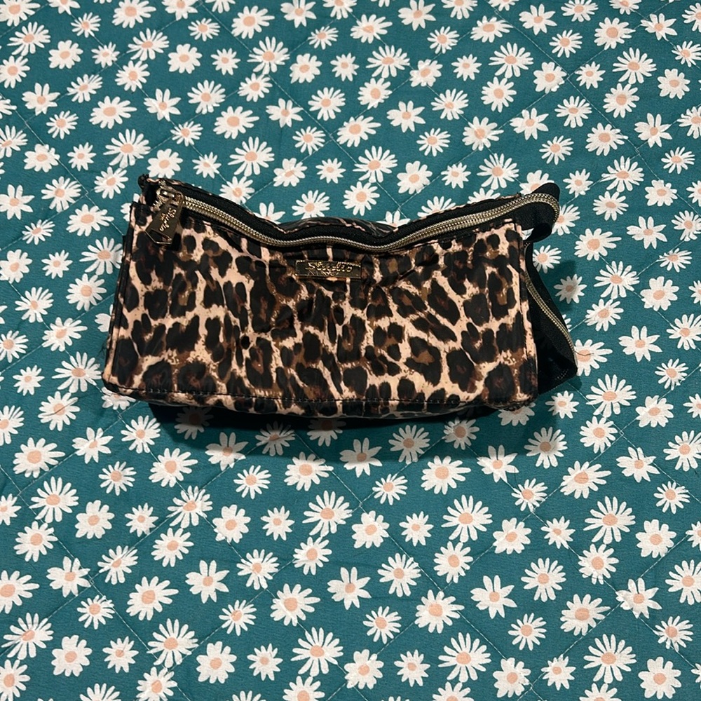 Makeup bag